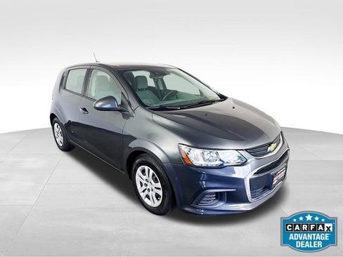 Used 2019 Chevrolet Sonic LT FWD image 2
