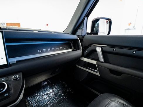 Used 2022 Land Rover Defender 110 X-Dynamic SE image 56