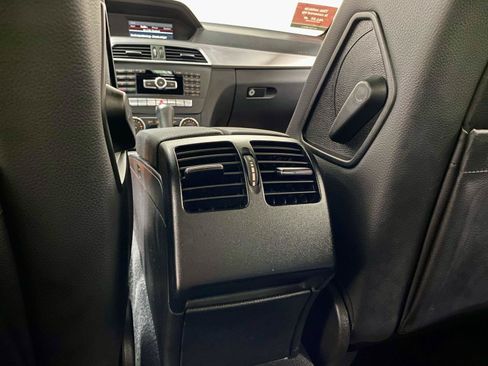Used 2013 Mercedes-Benz C 250 Sedan image 19