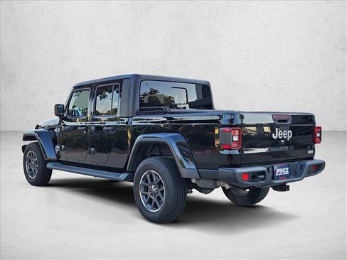 Used 2020 Jeep Gladiator Overland AWD/4WD image 7