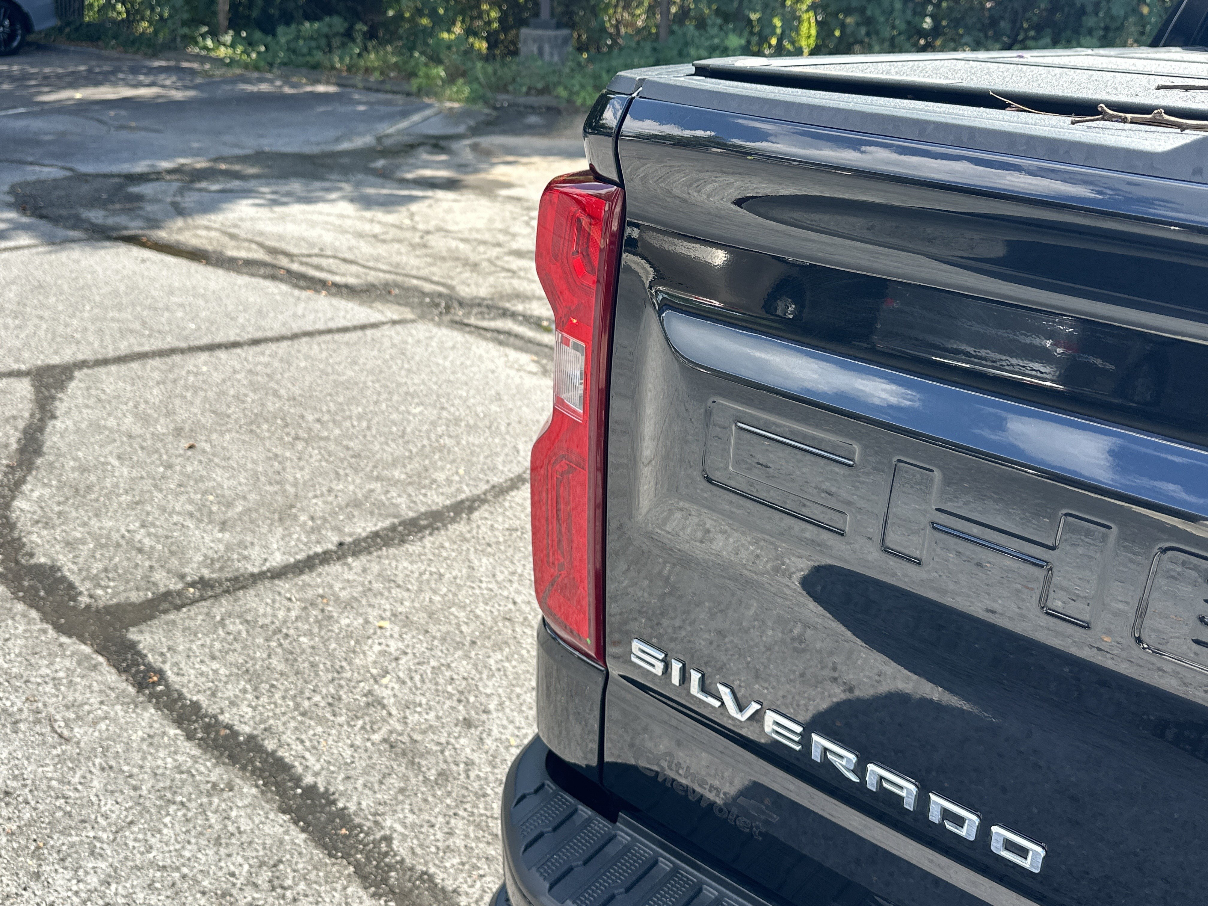 Used 2021 Chevrolet Silverado 1500 LT Trail Boss AWD/4WD image 19
