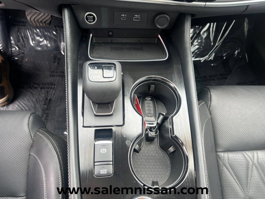 Used 2023 Nissan Rogue Platinum AWD/4WD image 10