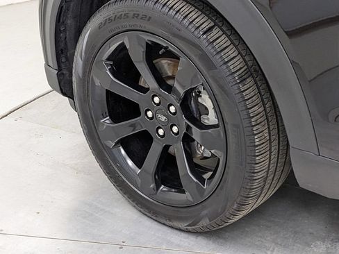 Certified 2023 Ford Explorer ST-Line AWD/4WD image 5