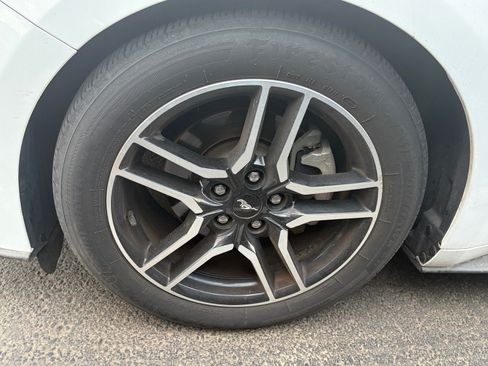 Used 2018 Ford Mustang Premium RWD image 6