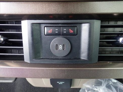 New 2026 Ford F350 Platinum w/ Platinum Plus Package image 9