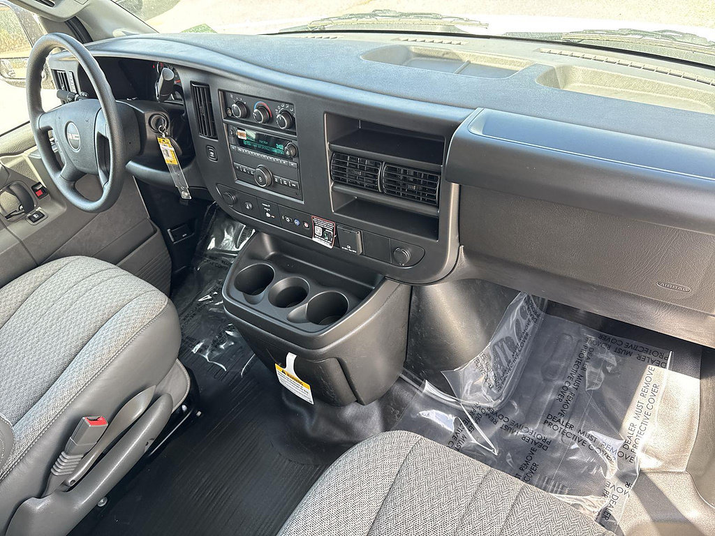 New 2026 GMC Savana 2500 w/ Driver Convenience Package RWD image 24