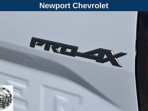 Used 2024 Nissan Frontier PRO-4X w/ Off-Road Protection Package image 27