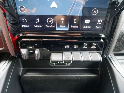 Used 2023 RAM 3500 Laramie image 29