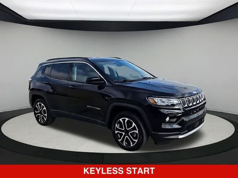 Used 2022 Jeep Compass Limited AWD/4WD image 2