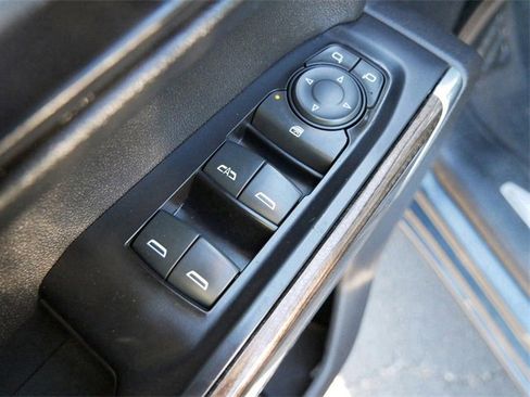 Used 2020 Chevrolet Silverado 1500 RST w/ All-Star Edition image 13