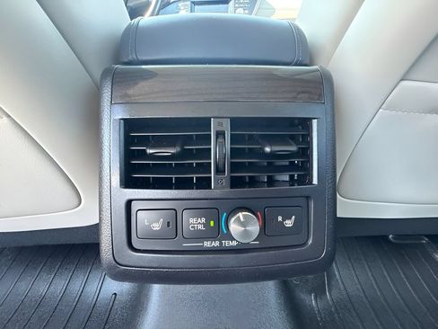 Used 2014 Toyota Avalon Limited FWD image 8