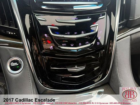 Used 2017 Cadillac Escalade Platinum AWD/4WD image 21