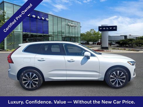 Certified 2023 Volvo XC60 B5 Core w/ Climate Package AWD/4WD image 8