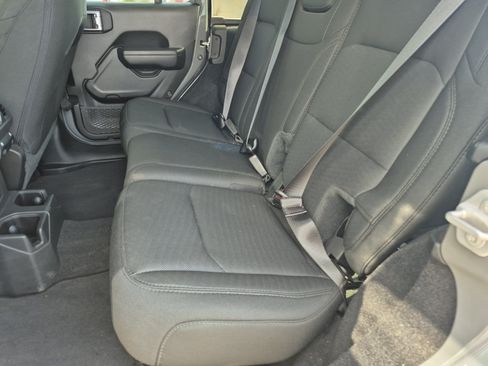 Used 2021 Jeep Wrangler Unlimited Sport AWD/4WD image 20