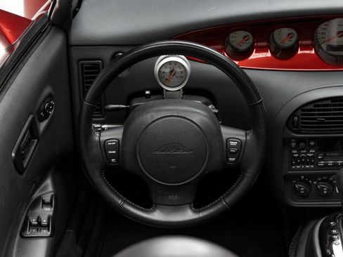 Used 2002 Chrysler Prowler image 24