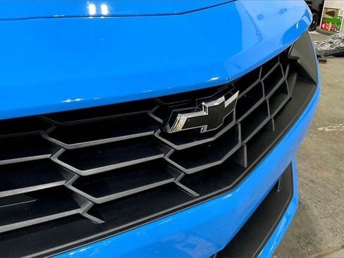 Used 2022 Chevrolet Camaro LS image 28