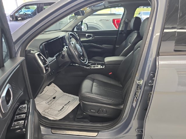 Certified 2023 Kia Sorento SX AWD/4WD image 13
