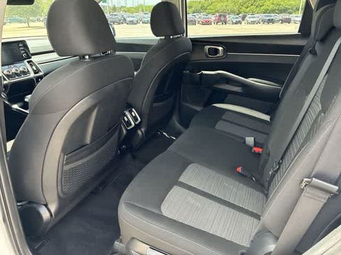Used 2021 Kia Sorento LX FWD image 20