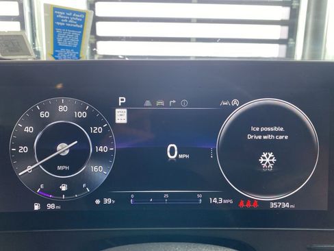 Used 2024 Kia Sportage SX image 6