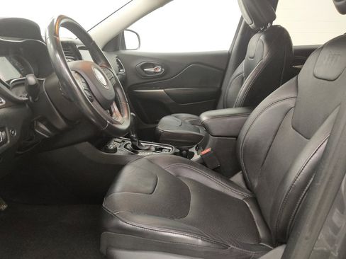Used 2020 Jeep Cherokee Limited AWD/4WD image 17