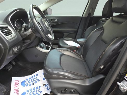 Used 2019 Jeep Compass Latitude w/ Popular Equipment Group image 11