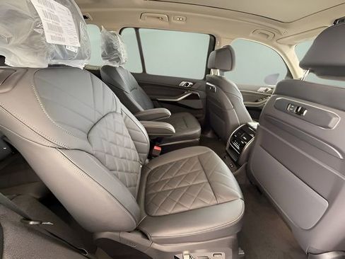 Used 2026 BMW X7 xDrive40i image 24