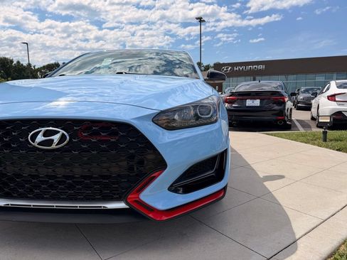 Used 2021 Hyundai Veloster N FWD image 13