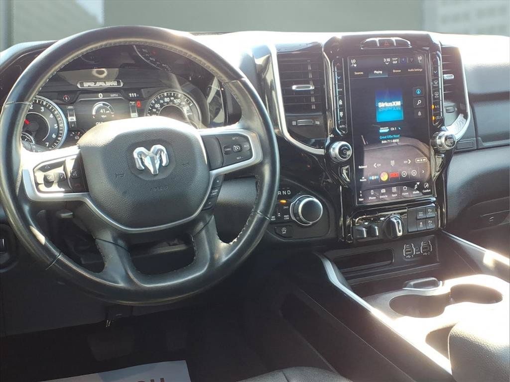 Used 2022 RAM 1500 Big Horn AWD/4WD image 4