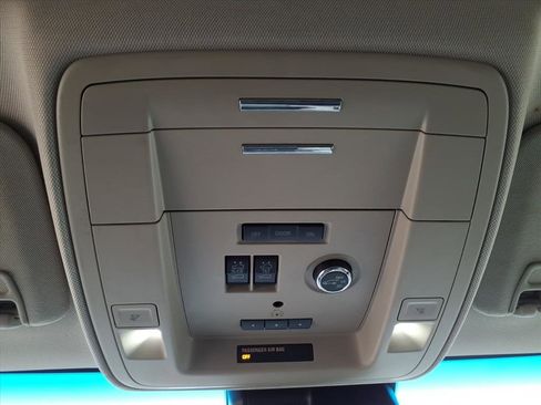 Used 2018 GMC Yukon SLT w/ Open Road Package image 18