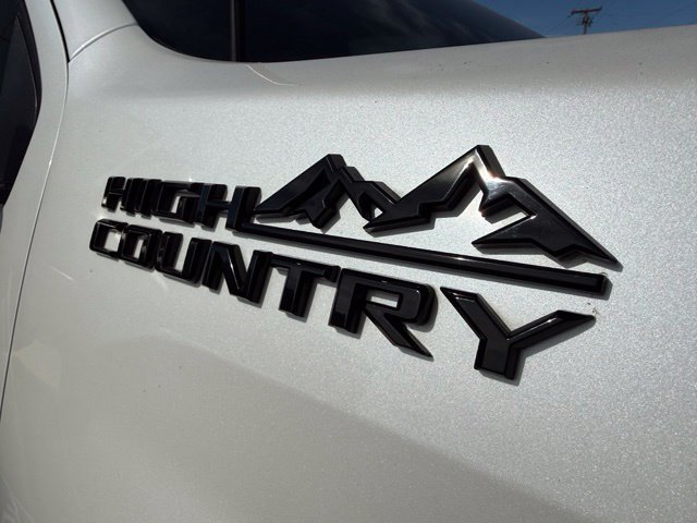 Used 2024 Chevrolet Silverado 3500 High Country w/ High Country Premium Package AWD/4WD image 6