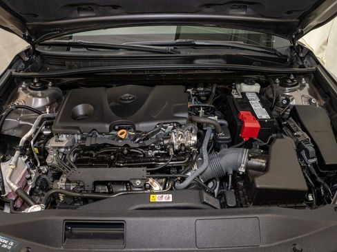 Used 2024 Toyota Camry LE image 17