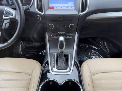Used 2016 Ford Edge SEL w/ Equipment Group 201A image 11