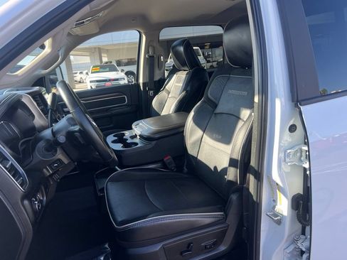 Used 2024 RAM 2500 Laramie w/ Safety Group AWD/4WD image 31