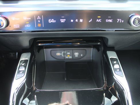 New 2026 Kia Sorento SX Prestige image 51