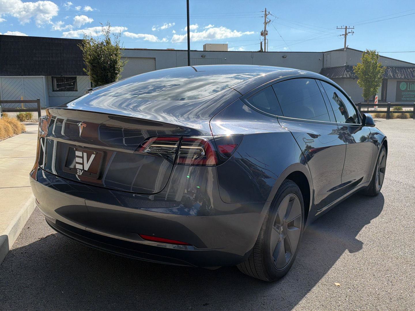 Used 2023 Tesla Model 3 Standard Range RWD image 8