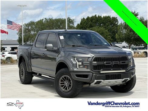Used 2019 Ford F150 Raptor w/ Equipment Group 802A Luxury AWD/4WD image 2