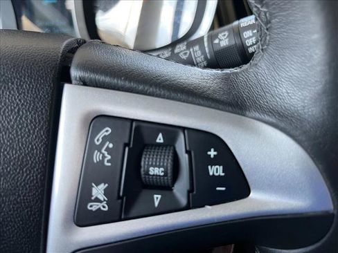 Used 2017 Chevrolet Equinox Premier w/ Enhanced Convenience Package AWD/4WD image 17