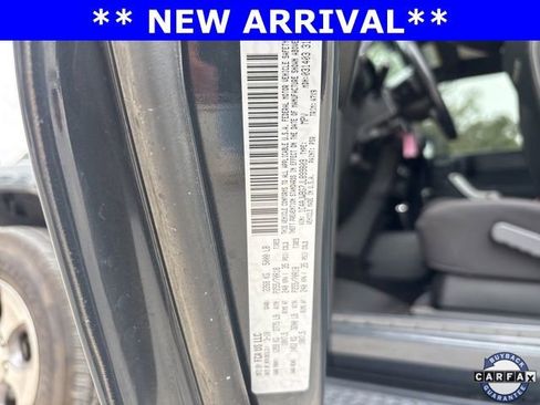 Used 2018 Jeep Wrangler Sahara w/ Connectivity Group image 20