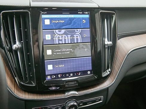 Used 2023 Volvo XC60 B5 Ultimate image 17