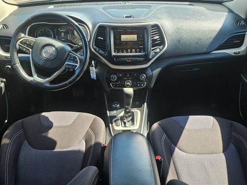 Used 2015 Jeep Cherokee Latitude AWD/4WD image 5