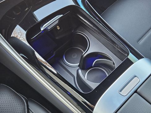 Certified 2025 Mercedes-Benz GLC 300 image 18