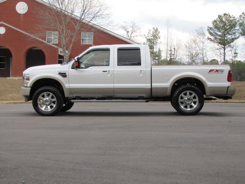 Used 2010 Ford F250 King Ranch image 6