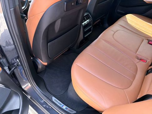 Used 2022 BMW X5 xDrive45e w/ M Sport Package AWD/4WD image 39