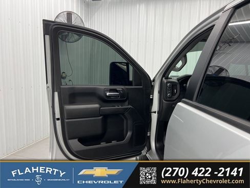Used 2022 Chevrolet Silverado 2500 W/T AWD/4WD image 8