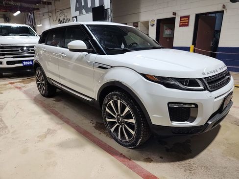 Used 2017 Land Rover Range Rover Evoque HSE image 5