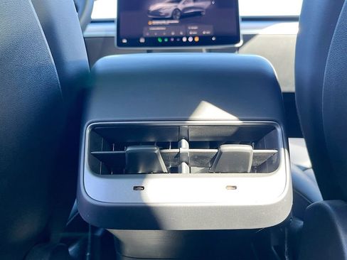 Used 2023 Tesla Model 3 Standard Range RWD image 24