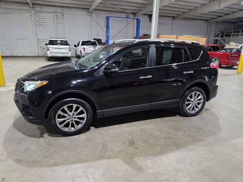 Used 2016 Toyota RAV4 Limited AWD/4WD image 3