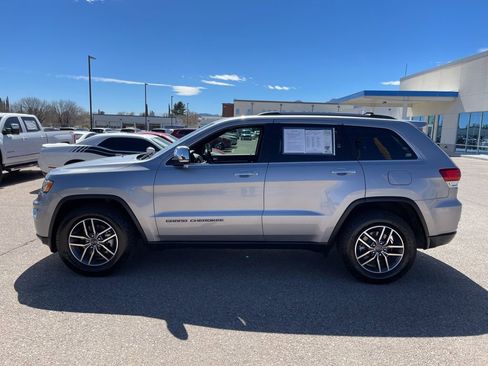 Used 2020 Jeep Grand Cherokee Limited image 2