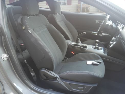 Certified 2021 Ford Mustang GT RWD image 23
