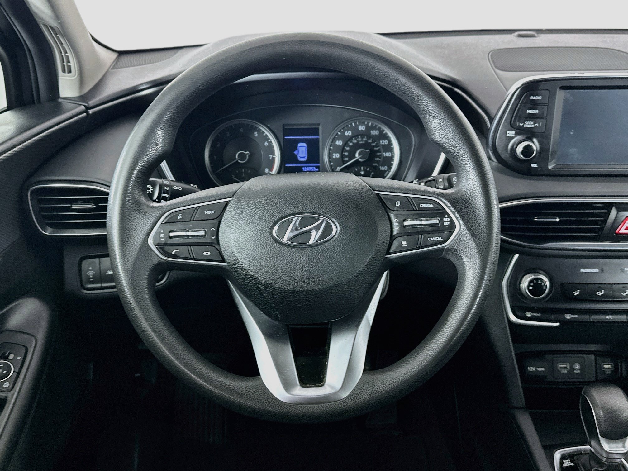 Used 2020 Hyundai Santa Fe SE w/ Cargo Package FWD image 17